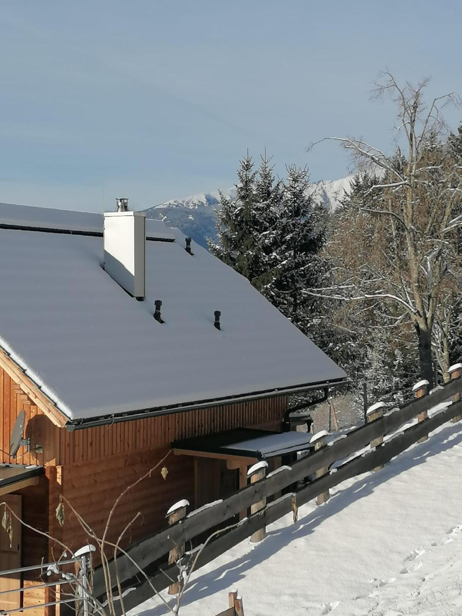 Laerchenhaus ,,Unterer Brodl" Villa Sankt Peter am Kammersberg Luaran gambar